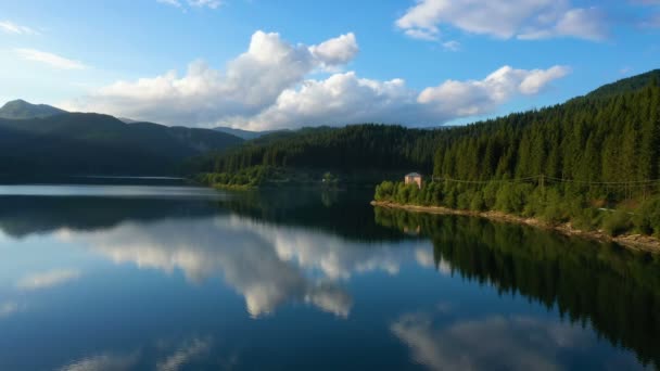 Lago Noturno Panorama Aéreo Com Belas Reflexões Litoral Pinhal — Vídeo de Stock