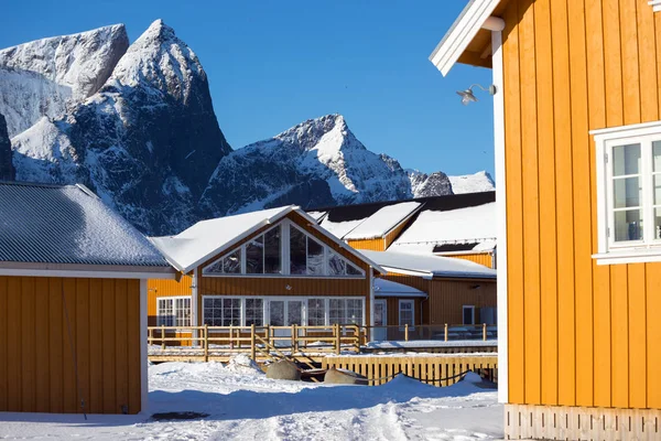 Traditional norwegian wooden house rorbu — Stock Photo, Image