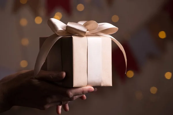 Presente para o dia dos namorados — Fotografia de Stock