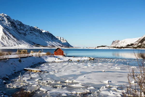 Hermoso paisaje noruego —  Fotos de Stock