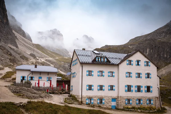 Vista del Rifugio Vajolet — Foto de Stock