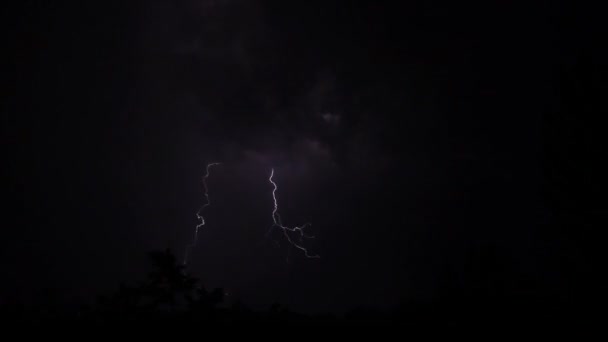 Nachthimmel Mit Blitz Und Gewitterwolken — Stockvideo