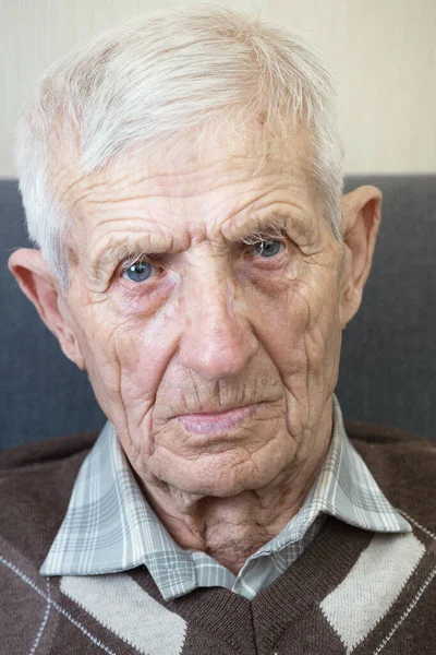 Портрет Пожилого Человека Рядом — стоковое фото