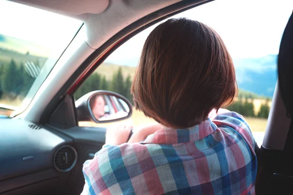 Summer Road Trip Happy Beautiful Girl Traveling Car Mountains Romani — Stock Photo, Image