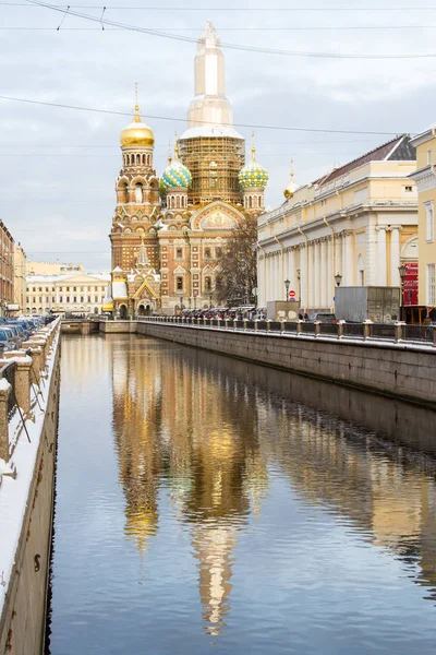 Church Savior Blood Reflected Griboedov Canal — Stock Photo, Image