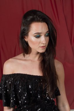 Parlak makyaj berbat lolipop kızla