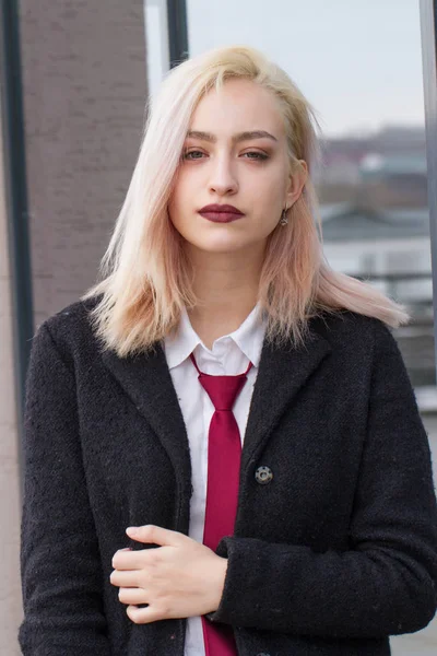 Young Business Woman Background Office Building — Stock Photo, Image