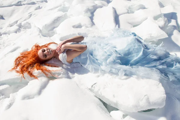 Young Girl Evening Dress Lies Snow — Stock Photo, Image