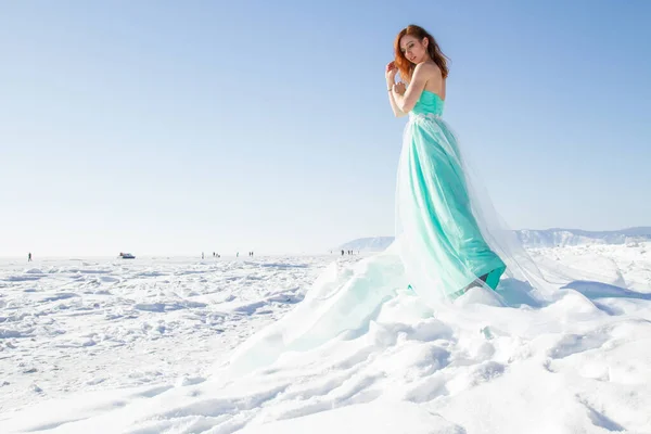 Girl Long Evening Dress Stands Ice Floe Lake Baikal — Stock Photo, Image