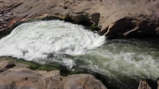 Piscina de rocha - Cachoeira Augrabies — Vídeo de Stock