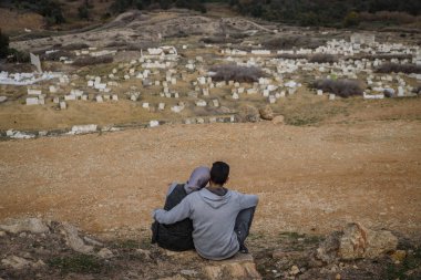 Üstünde belgili tanımlık tepe cementery Fez, Fas Kuzey Afrika Çift