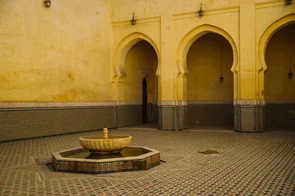 Mausoleum of Moulay Idris in Meknes, Morocco. — Stock Photo, Image