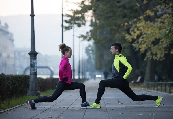 Çift jogging önce ısınma