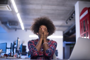 başarılı Afrikalı-Amerikalı kadın 