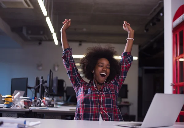 Successful African-American woman — Stock Photo, Image