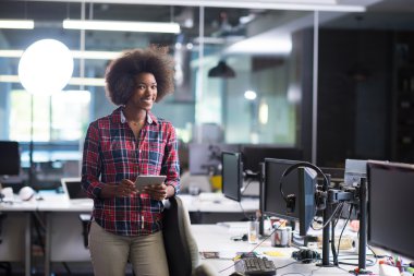 başarılı Afrikalı-Amerikalı kadın