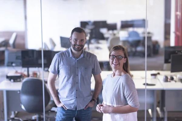 Business par på kontor — Stockfoto
