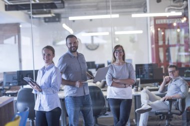 İş takım başlatmak