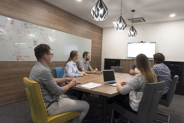 Startup Business Team Brainstorming Setkání Pracuje Notebooku Tabletu — Stock fotografie