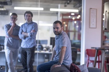 İş takım başlatmak