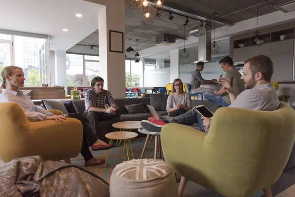 Lagmöte och brainstorming — Stockfoto