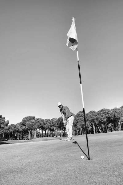 Golf-lejátszó ütő lövés klub-tanfolyam — Stock Fotó