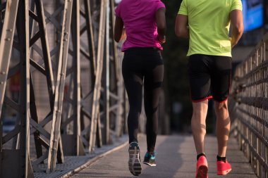 çok ırklı kaç şehirde koşu