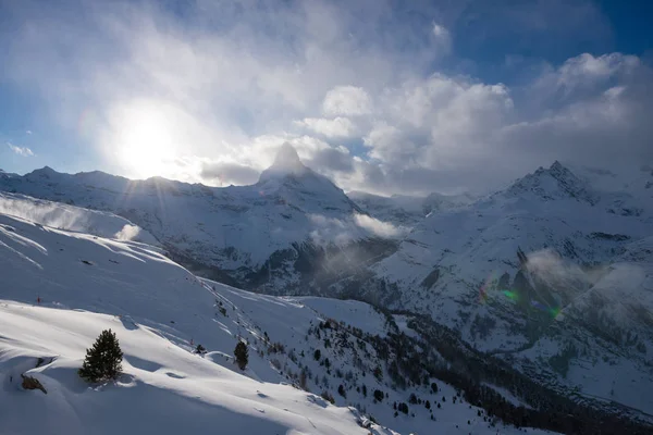 La montaña matterhorn zermatt Suiza — Foto de Stock