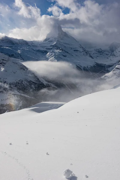 La montaña matterhorn zermatt Suiza — Foto de Stock