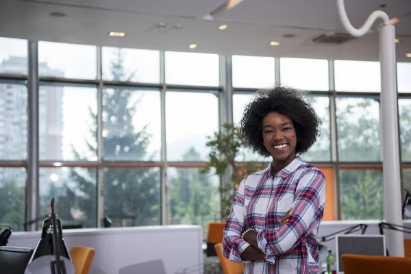 Portrait of a young black  casual business woman — Stock Photo, Image