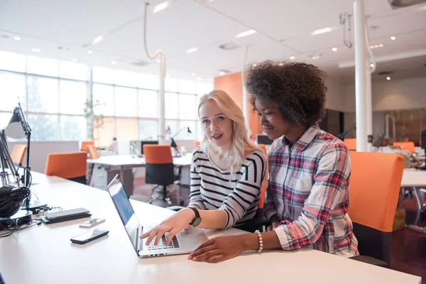 Multiethnic startup business team — Stock Photo, Image