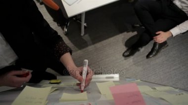 iş kadın kontrolden marker ile yakın çekim