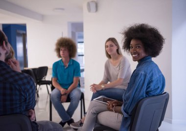 Çok ırklı bir girişim ekibi toplandı