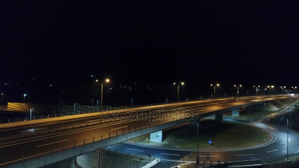 Вид с воздуха на пустое шоссе — стоковое видео