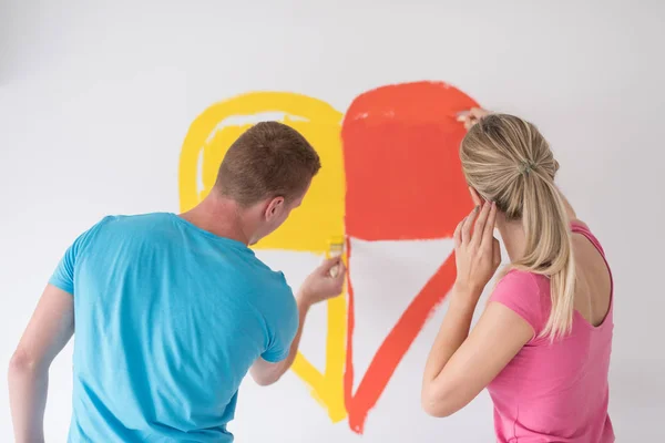 Couple peinture coeur sur mur — Photo