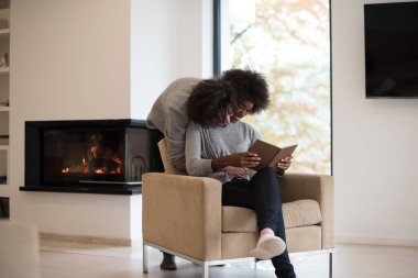 çok ırklı kaç sarılma 