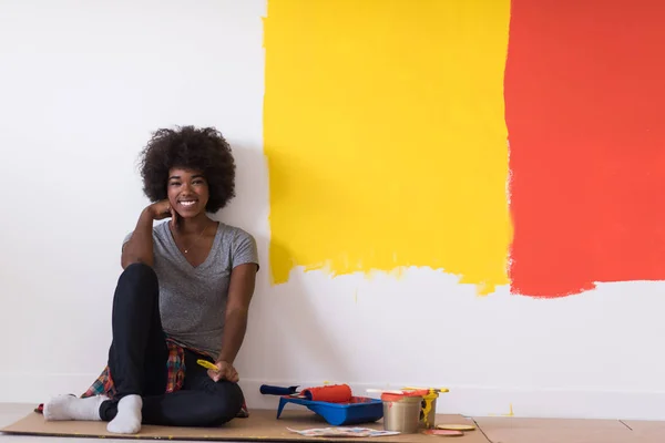 Afro-americana pintora — Fotografia de Stock