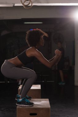 siyah bayan sporcu 