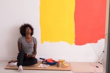 Afrikalı-Amerikalı kadın ressam 