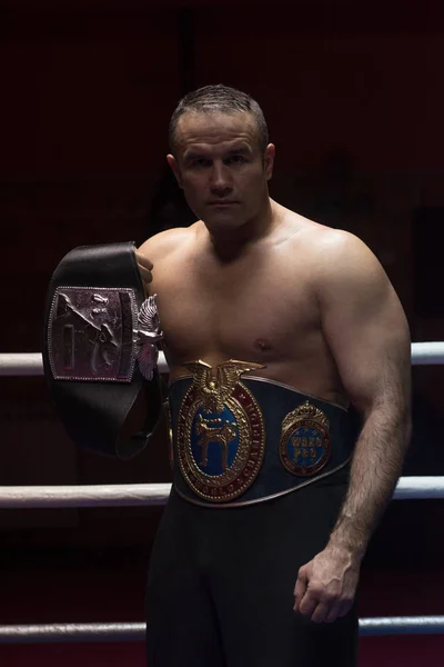 Profesyonel tekme boksör — Stok fotoğraf
