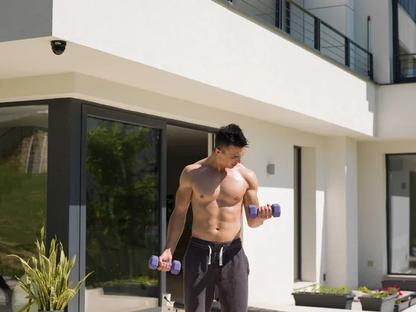 Man doing morning exercises — Stock Photo, Image