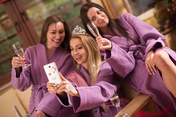 Girls doing Selfy on  bachelorette party — Stock Photo, Image