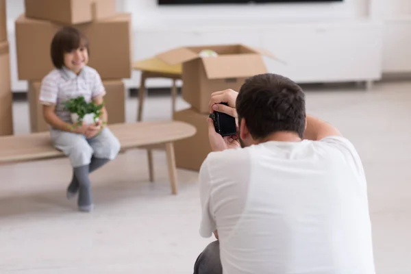 Fotografar com modelo de criança — Fotografia de Stock