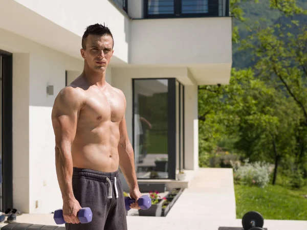 Man doing morning exercises — Stock Photo, Image