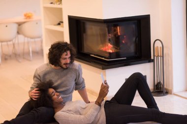 çok ırklı kaç yerde tablet bilgisayar kullanarak