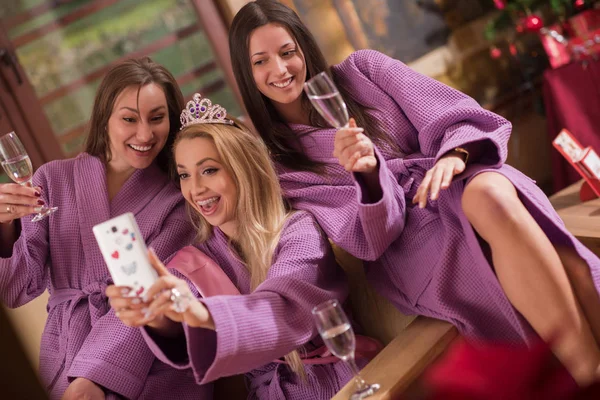 Girls doing Selfy on  bachelorette party — Stock Photo, Image