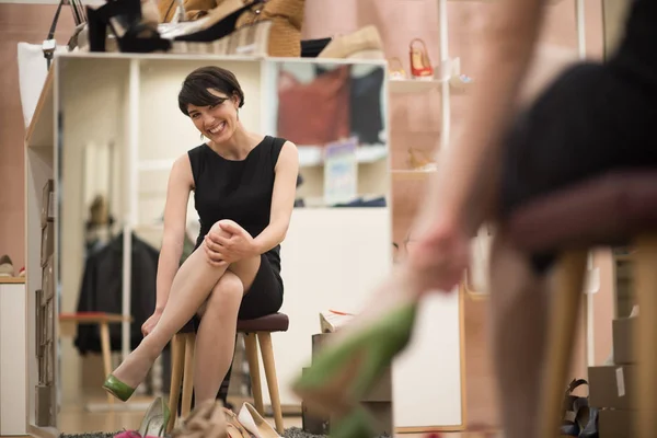 Woman Trying New Shoes — Stock Photo, Image