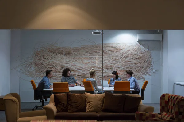 Business Team At A Meeting at modern office building — Stock Photo, Image