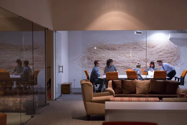 Business Team At A Meeting at modern office building — Stock Photo, Image