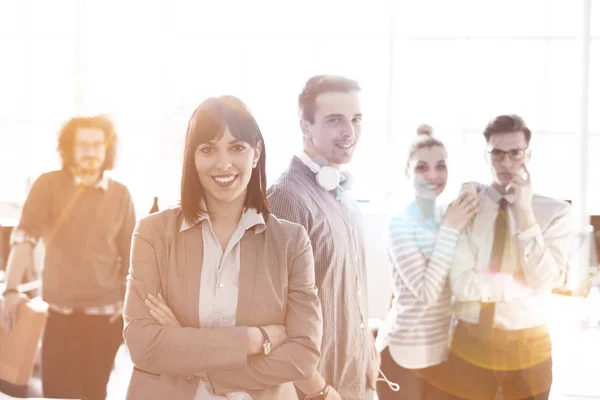 Gruppe Erfolgreicher Geschäftsgruppentreffen Bei Der Arbeit Mit Sonnenstrahl — Stockfoto